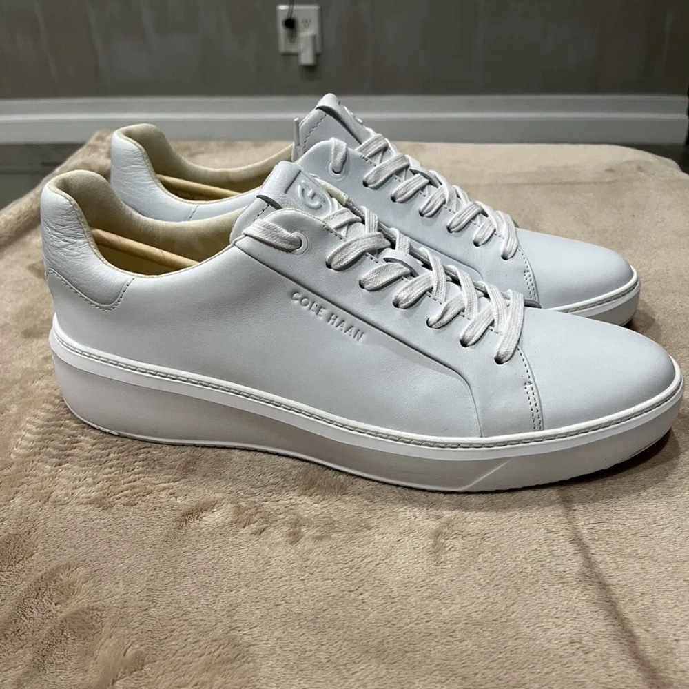Cole Haan Mens GP Topspin White Athletic and Training Shoes 10 1/2